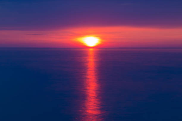 istock View of sunset on sea 865801658