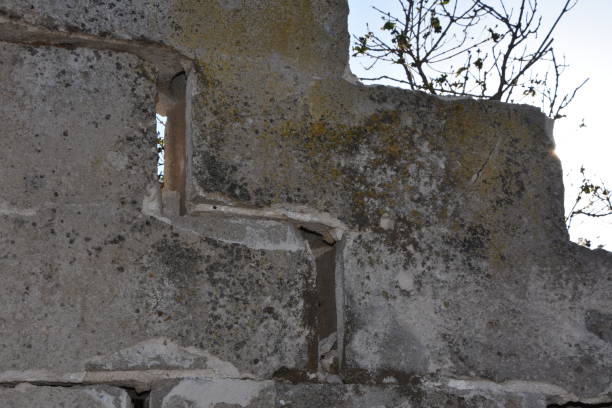 istock Abandoned Old Stone House-silhouette 865816314