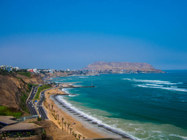 istock Lima's shore on a sunny day, views from Larcomar 865821608
