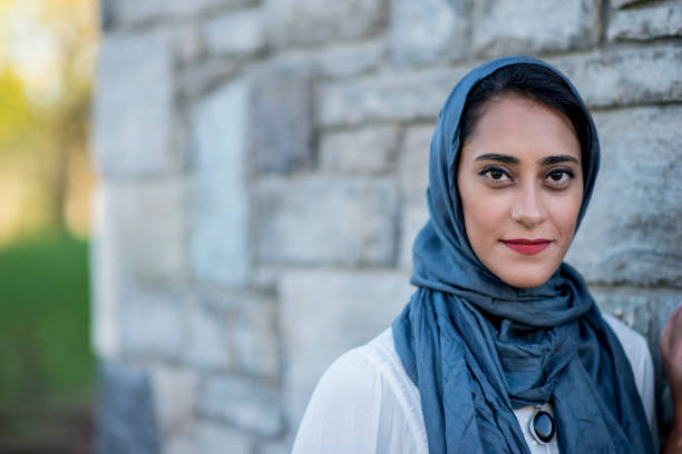 istock Elegant Woman 865824706