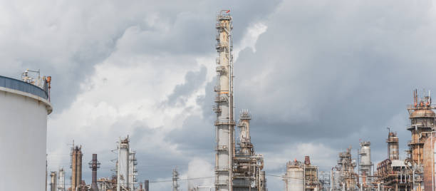 istock Oil refinery under cloudy sky in Pasadena, Texas, USA 865833134