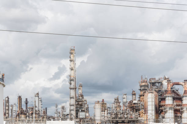 istock Oil refinery under cloudy sky in Pasadena, Texas, USA 865833258