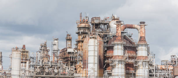 istock Oil refinery under cloudy sky in Pasadena, Texas, USA 865833476