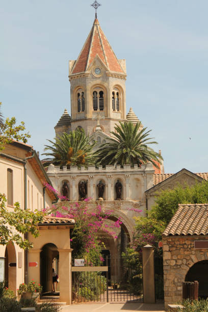 Chiesa sull'isola di Saint-Honorat - foto stock