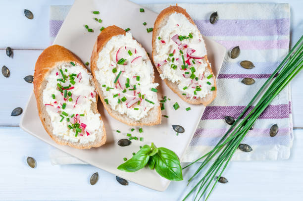 istock Sandwiches with cottage cheese 865848272