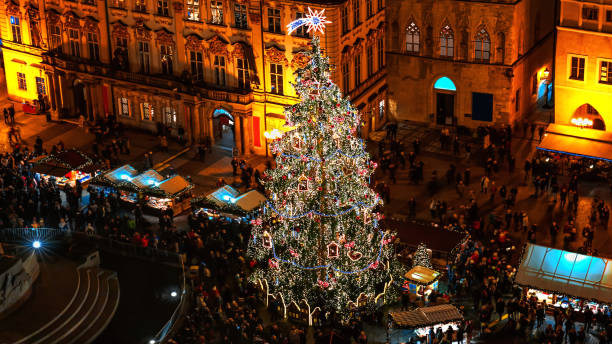 istock Christmas market on the Oldtown square in Prague 865857310