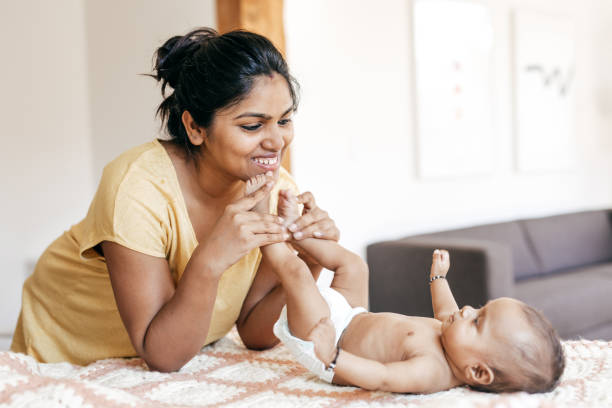 istock Mom and baby indoor 865872016