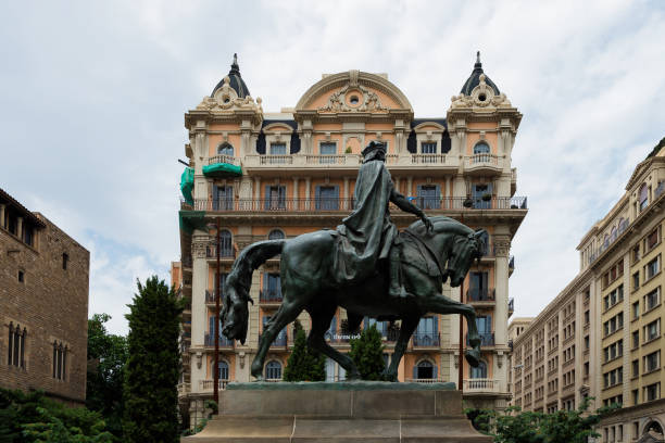 istock Plaza de Ramon Berenguer el Gran in Barcelona, Spain 865880190