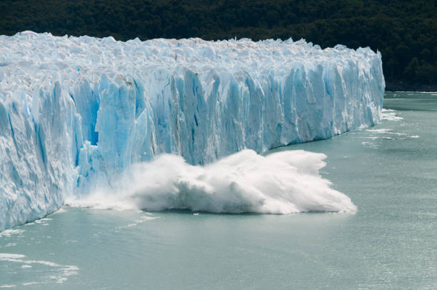 istock Ice Calving at the Perito Moreno Glacier 866014718