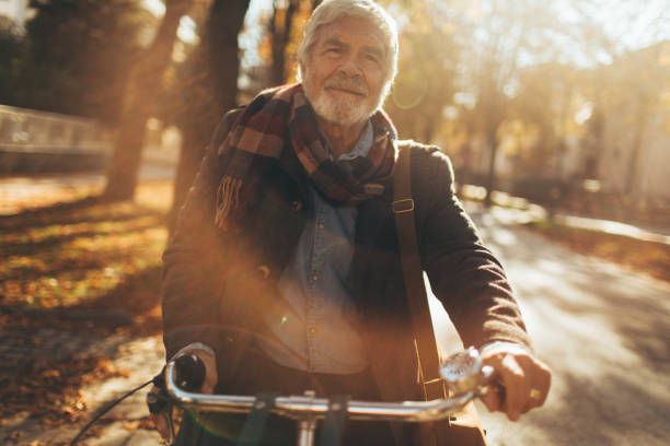 istock Fashionable senior man on a bicycle 866053832