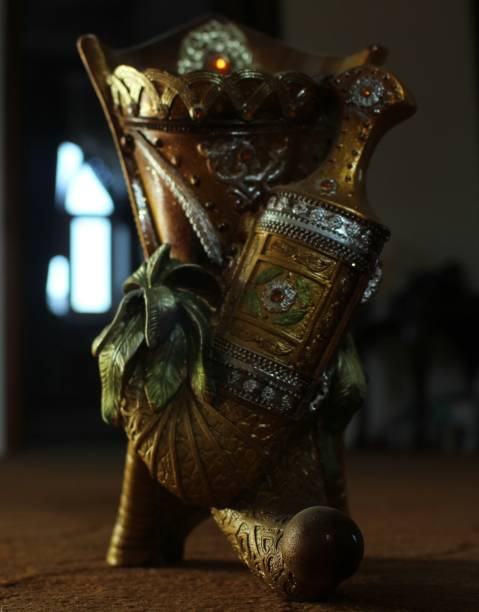 istock Yemeni antique 866099884