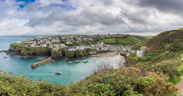 istock Panoramic view of Port Isaac in Cornwall 866149640