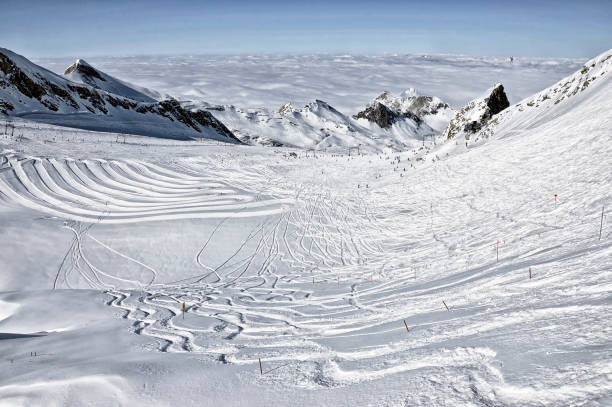 ski resort in the alps - 16710 imagens e fotografias de stock