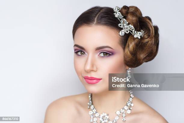 Woman Beauty Face Stock Photo - Download Image Now - Adult, Arts Culture  and Entertainment, Baroque Style - iStock