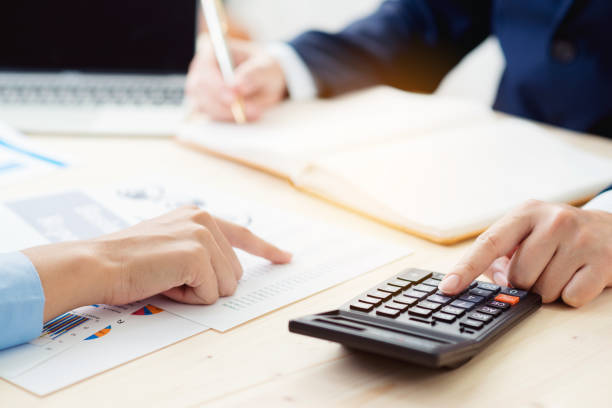 istock Business meeting time. Idea presentation, analyze plans.business concept. 866168438