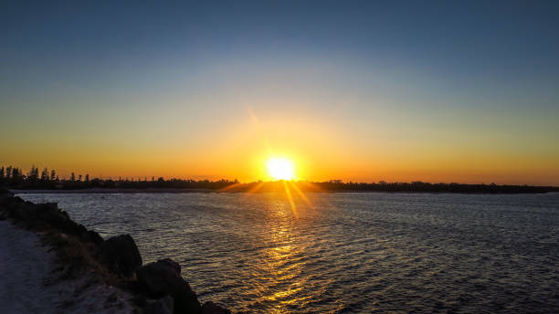 visita yamba en australia - yamba fotografías e imágenes de stock