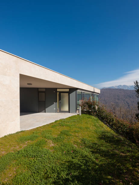 istock Exterior of a modern villa 866191376