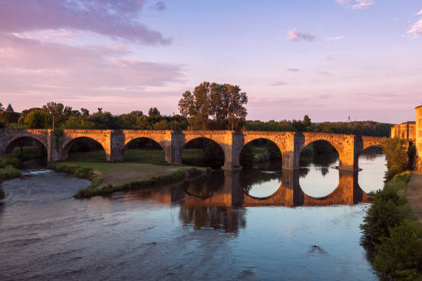 istock The Old Bridge in Carcassonne 866233904
