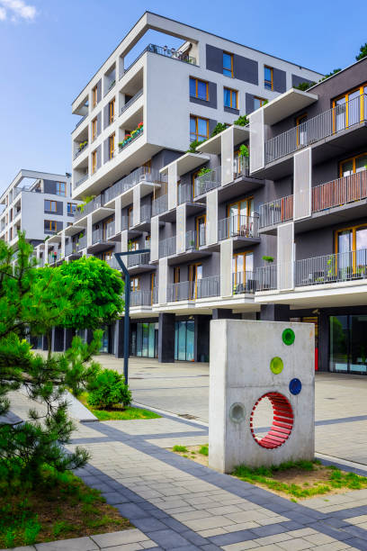 istock Modern apartment building on a sunny summer day 866314762
