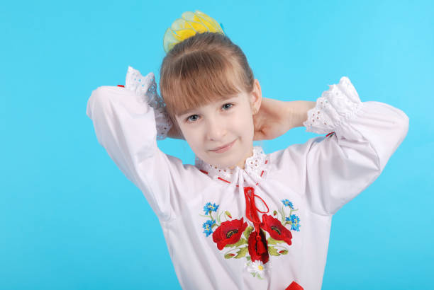 istock Girl in Ukrainian embroidery 866322688