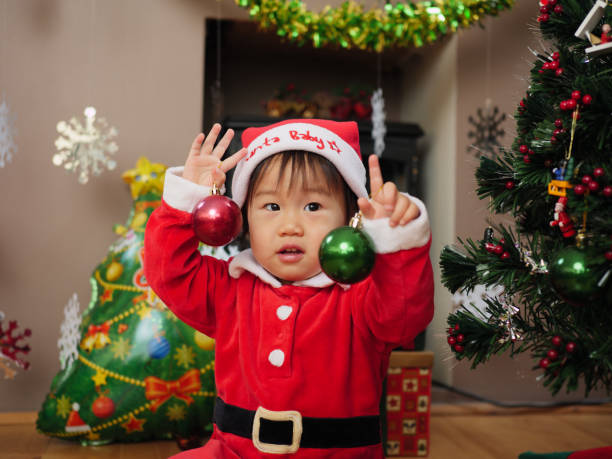 istock Happy santa baby girl 866343994