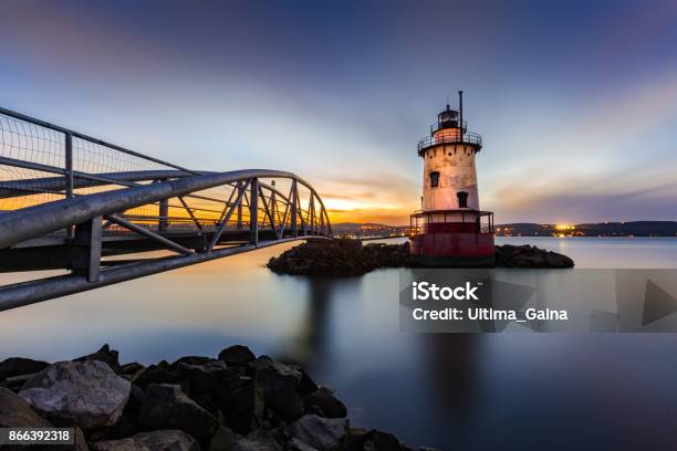 Sleepy Hollow Lighthouse Stock Photo - Download Image Now - New York State, Westchester County, Sleepy Hollow - New York State