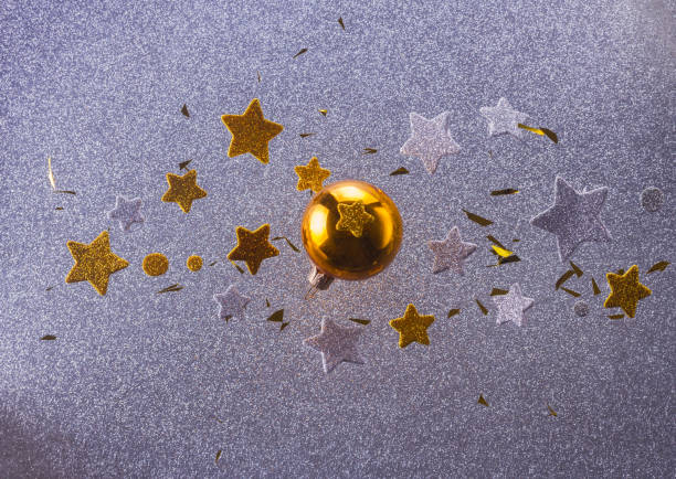 istock Silver and golden christmas bubbles 866514268