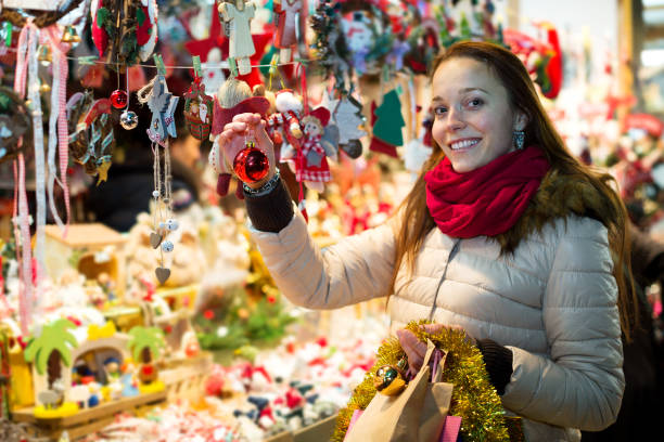 istock Female customer at the Christmas Fair 866514908