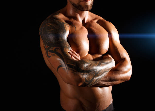 homem forte do atlético showes nu musculoso - shirtless strength sensuality black - fotografias e filmes do acervo