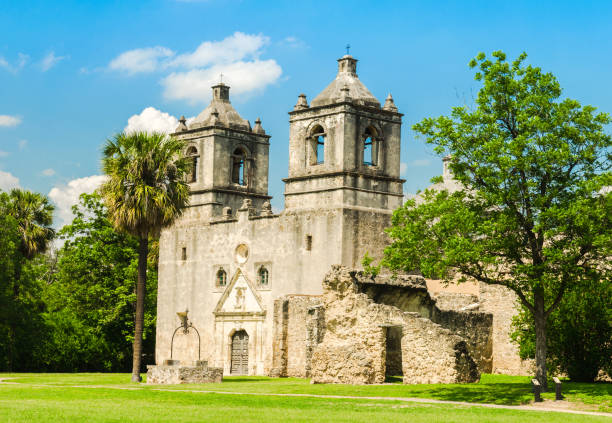 istock Mission Concepcion in San Antonio, Texas 866544154