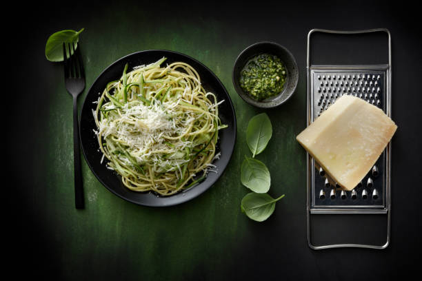 istock Italian Food: Spaghetti Pesto with Zucchini Still Life 866547842