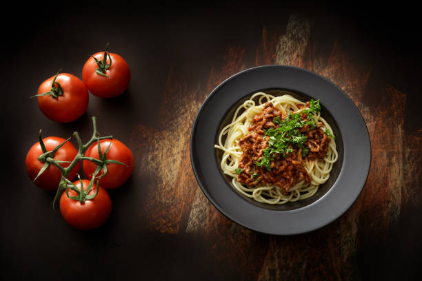 istock Italian Food: Spaghetti Bolognese Still Life 866548060