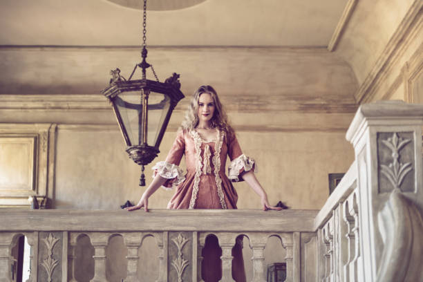 18th century woman in a castle 18th centure woman in a castle mirror women baroque style fashion stock pictures, royalty-free photos & images