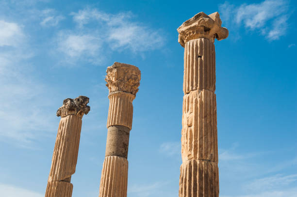 колонны в эфес - ephesus greek culture temple greece стоковые фото и изображения