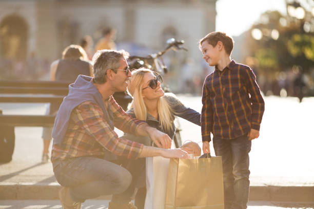istock Family shopping for Christmas 866571648