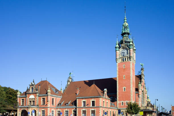 istock Main Railway Station in Gdansk 866575266