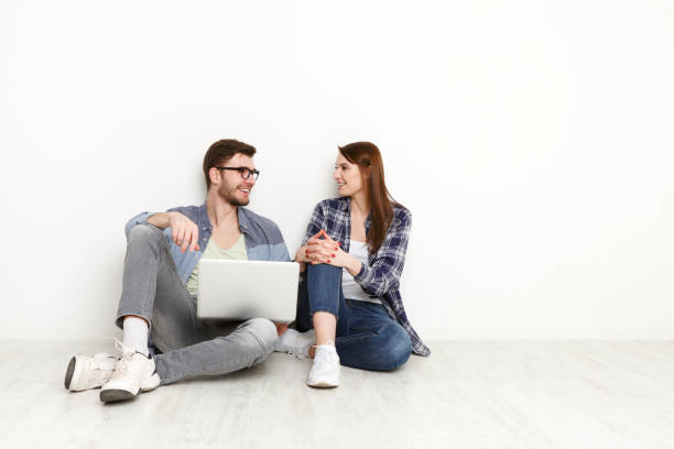 istock Couple making call to food delivery, online order 866583536