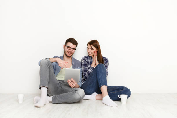 istock Couple making order at food delivery web site, online order 866583690