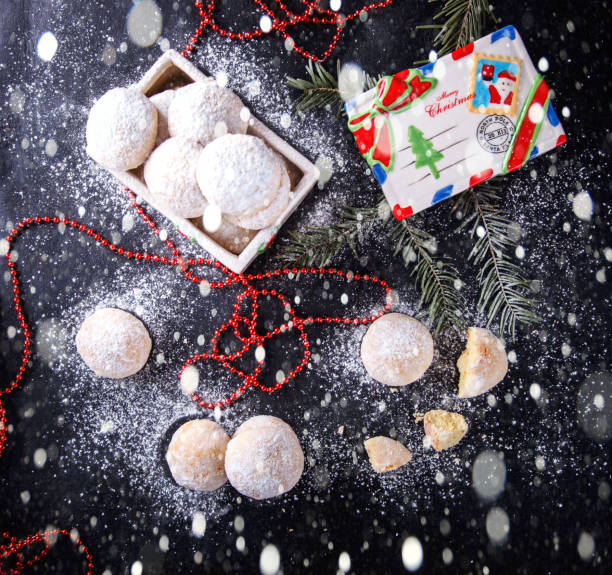 istock Christmas Cookies  with powdered sugar 866605878