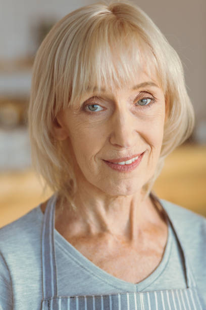 istock Portrait of a nice good looking woman 866611908