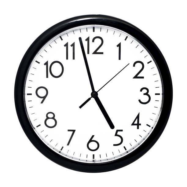 biały zegar ścienny. odizolowane na białym tle. - clock wall clock face clock hand zdjęcia i obrazy z banku zdjęć