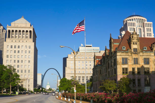 Architecture of St. Louis Architecture of St. Louis seen afternoon. Jefferson City, Missouri, USA. jefferson national expansion memorial park stock pictures, royalty-free photos & images