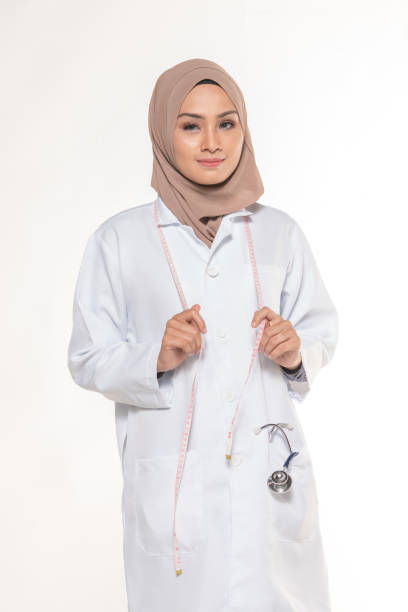 istock Veiled teenager 866830702