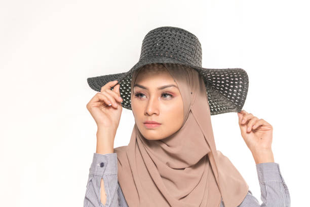 istock Muslimah pretty girl 866837070