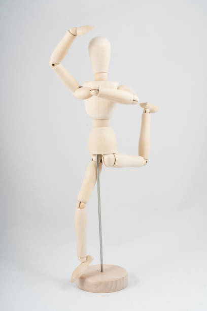 istock in wooden mannequin 866867678