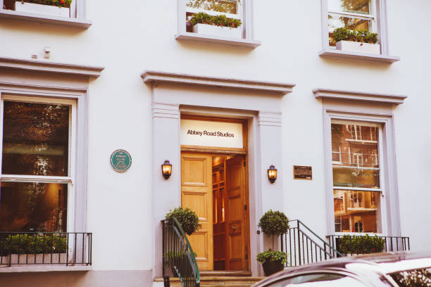 Abbey Road recording studios made famous by the 1969 Beatles album LONDON - AUGUST 24, 2017: Abbey Road recording studios made famous by the 1969 Beatles album album title stock pictures, royalty-free photos & images