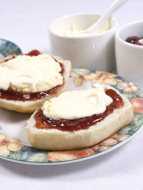 tradycyjna kornwalijska herbata kremowa - cornish cream tea zdjęcia i obrazy z banku zdjęć