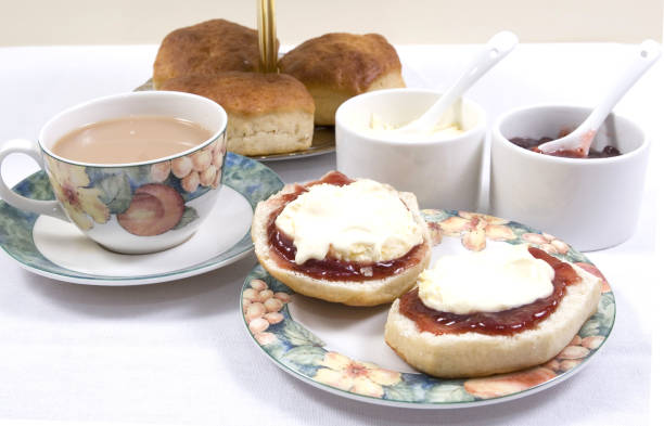 tradycyjna kornwalijska herbata kremowa - cornish cream tea zdjęcia i obrazy z banku zdjęć