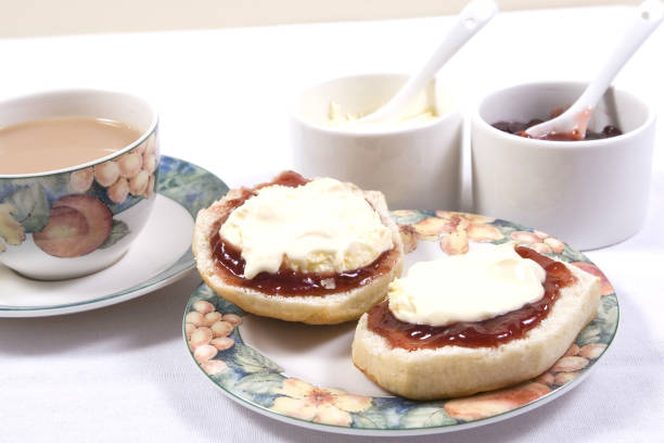 伝統的なコーニッシュのクリーム ティー - cornish cream tea ストックフォトと画像