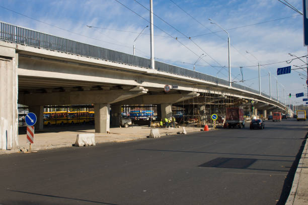 istock Reconstruction of the traffic intersection 867023258